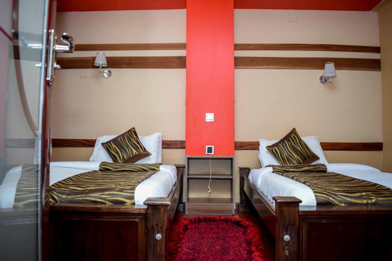 Simba Village Relax Inn Eldoret Bagian luar foto