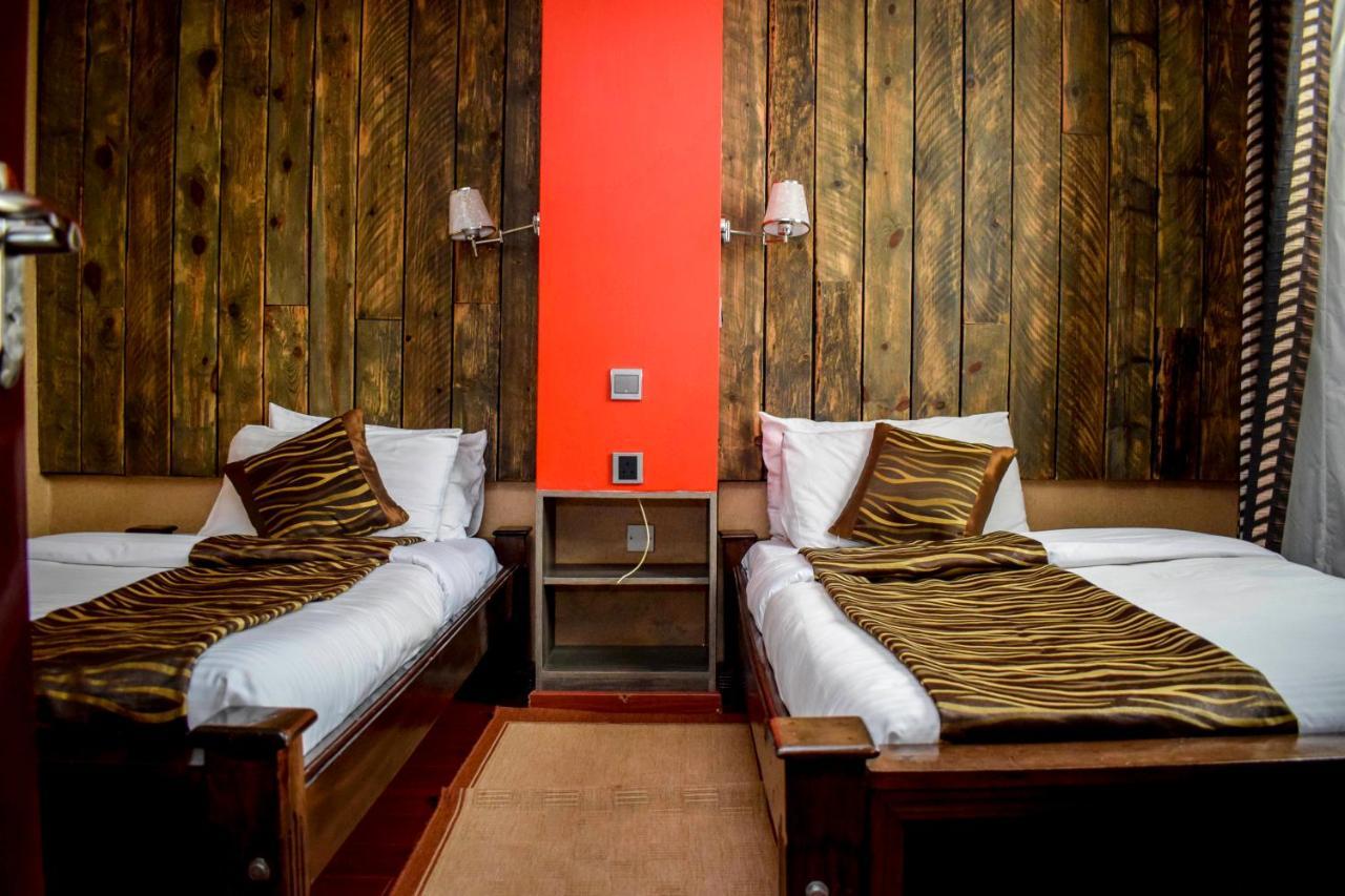 Simba Village Relax Inn Eldoret Bagian luar foto